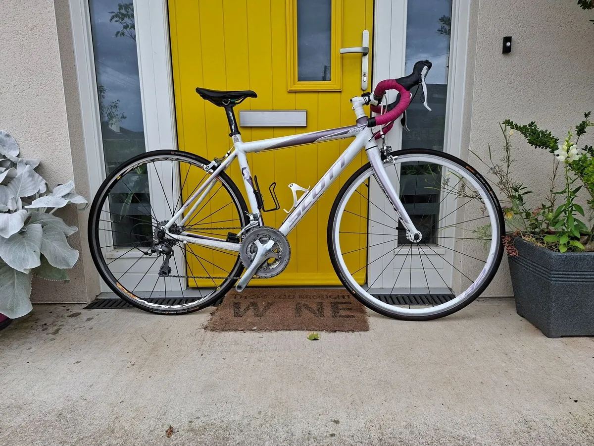 Scott Speedster 25 ladies specific bike - Image 2