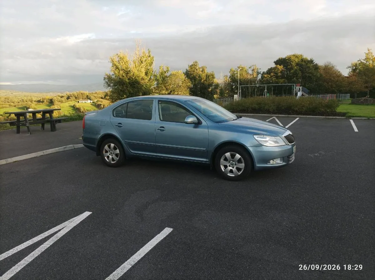 Skoda Octavia Elegance 1.9 TDI dsg Automatic - Image 2