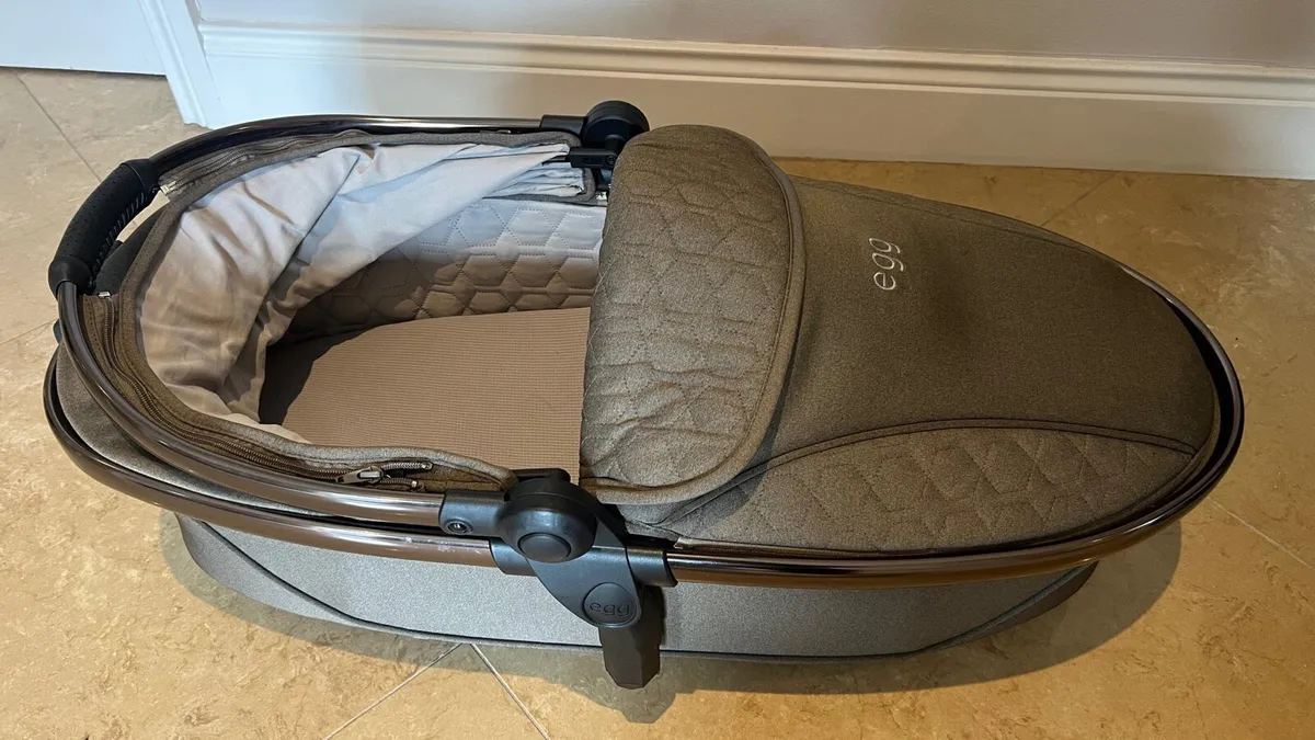 Egg3 Stroller Bassinet- Mink - Image 3