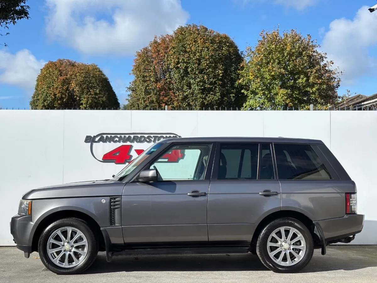 Land Rover Range Rover TDV8 VOGUE AUTOBIOGRAPHY M1 - Image 2