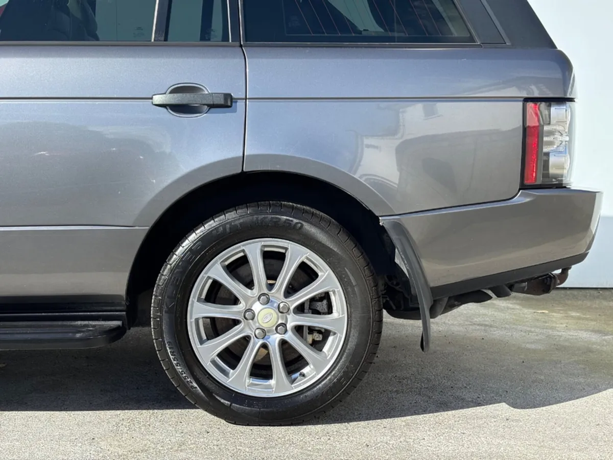 Land Rover Range Rover TDV8 VOGUE AUTOBIOGRAPHY M1 - Image 3