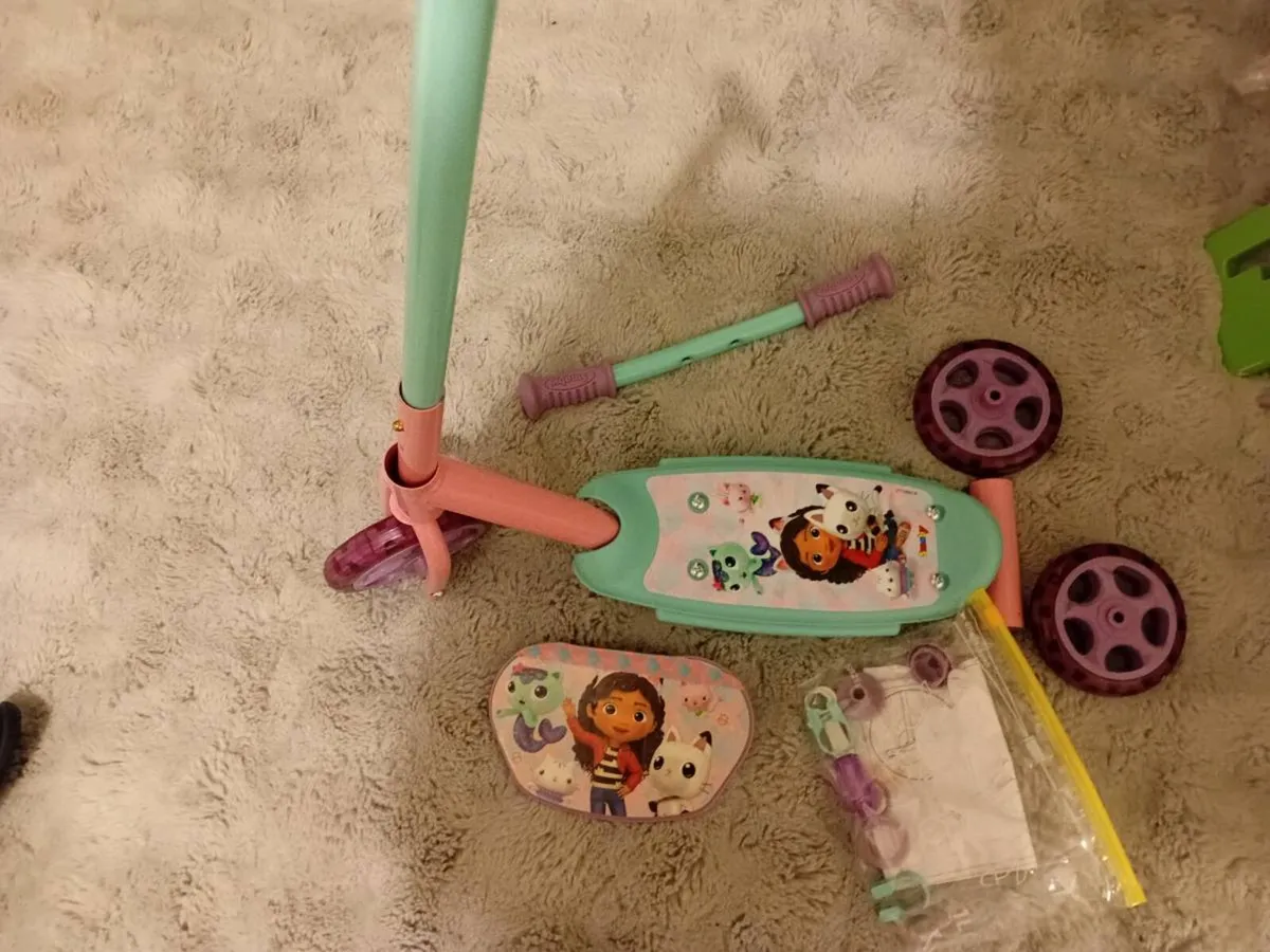 Kids scooter - Image 1