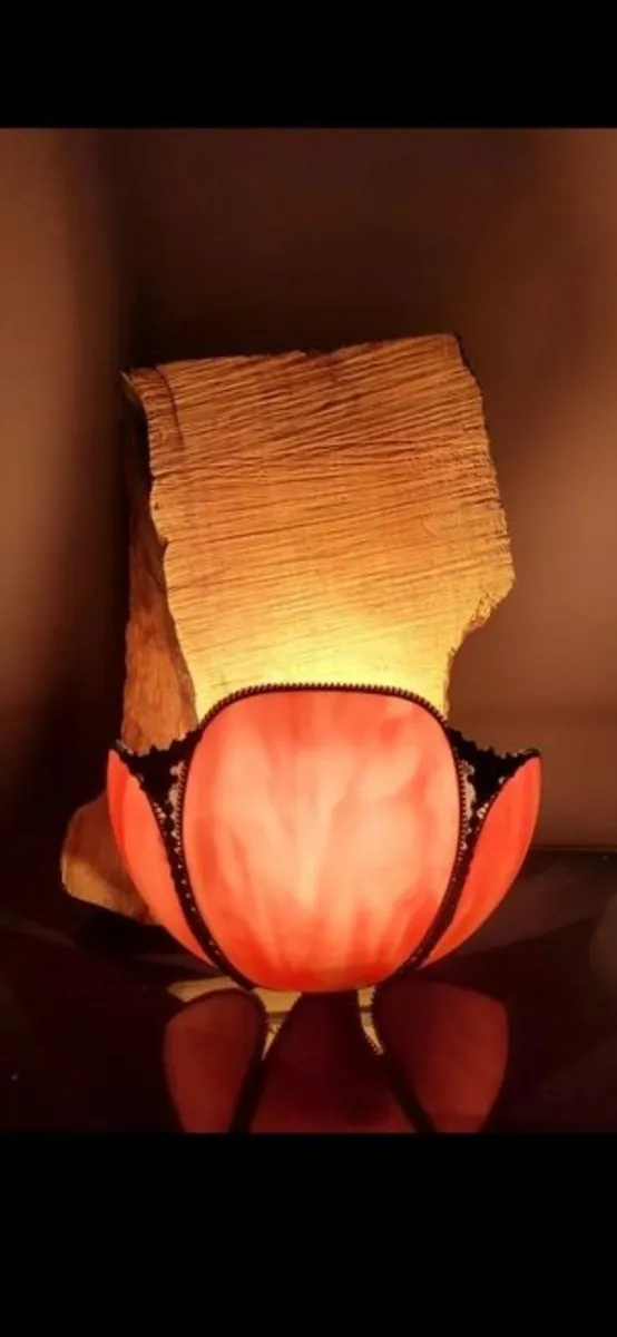 Table lamp