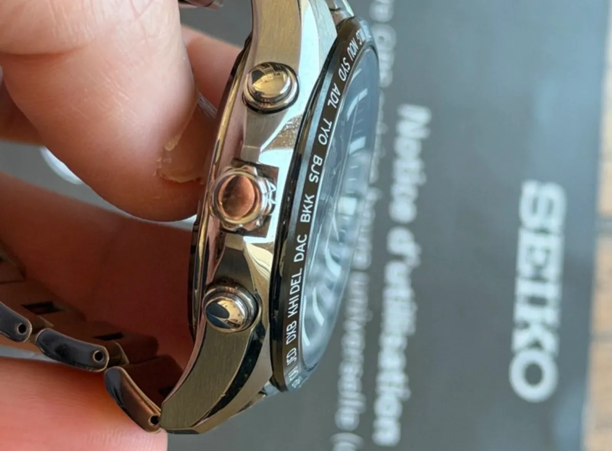 Seiko Astron Solar GPS 8X22 - Image 2