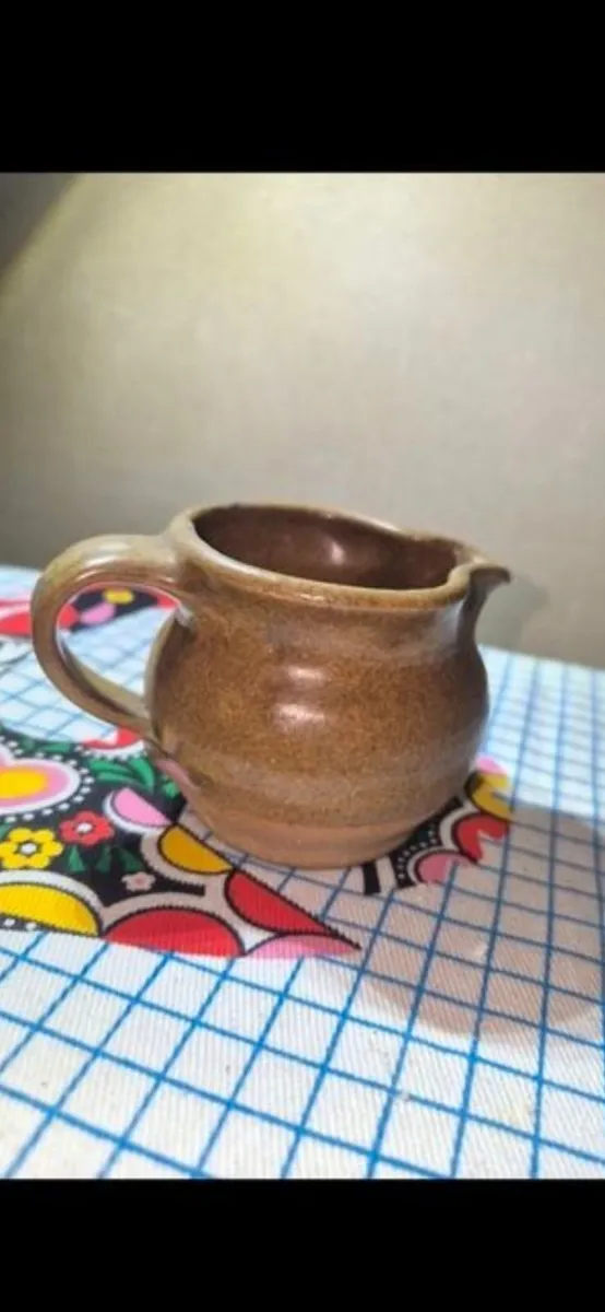 Irish pottery - Image 1