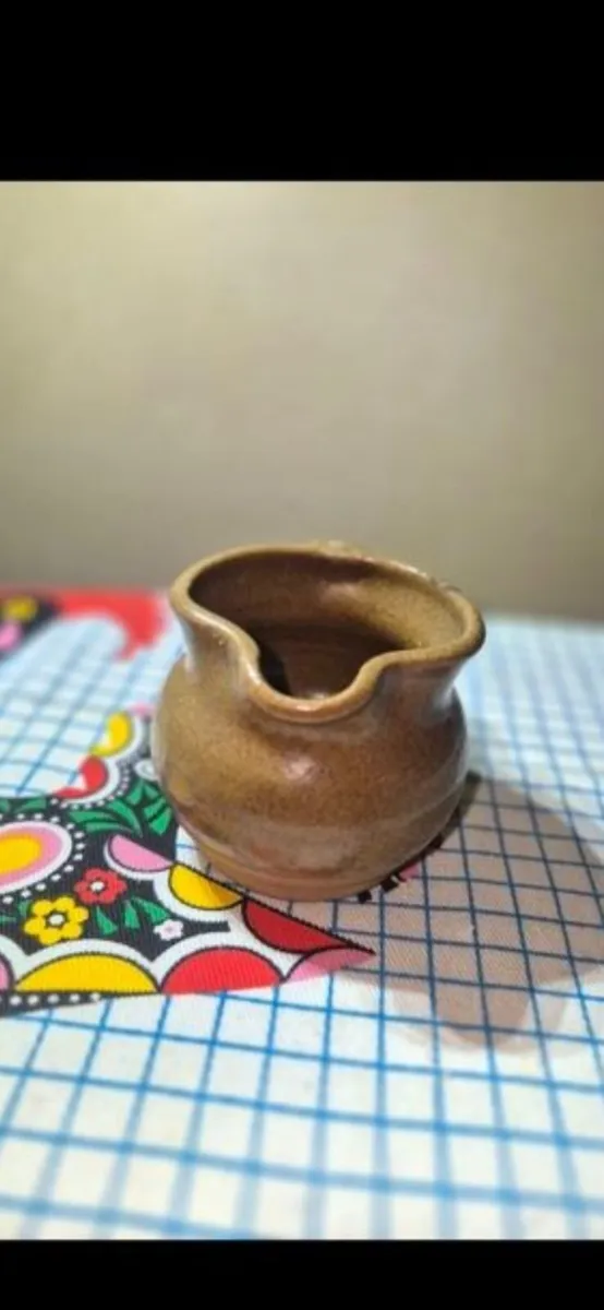 Irish pottery - Image 2