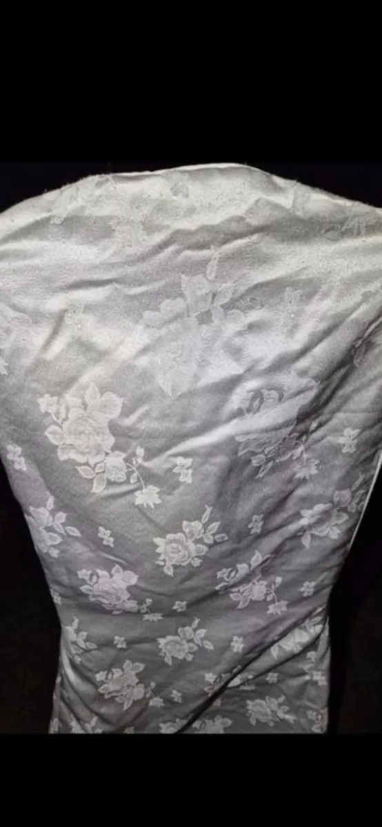 Silk damask chair cover x 75 - Image 2