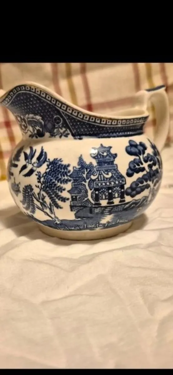 Arklow jug - Image 1