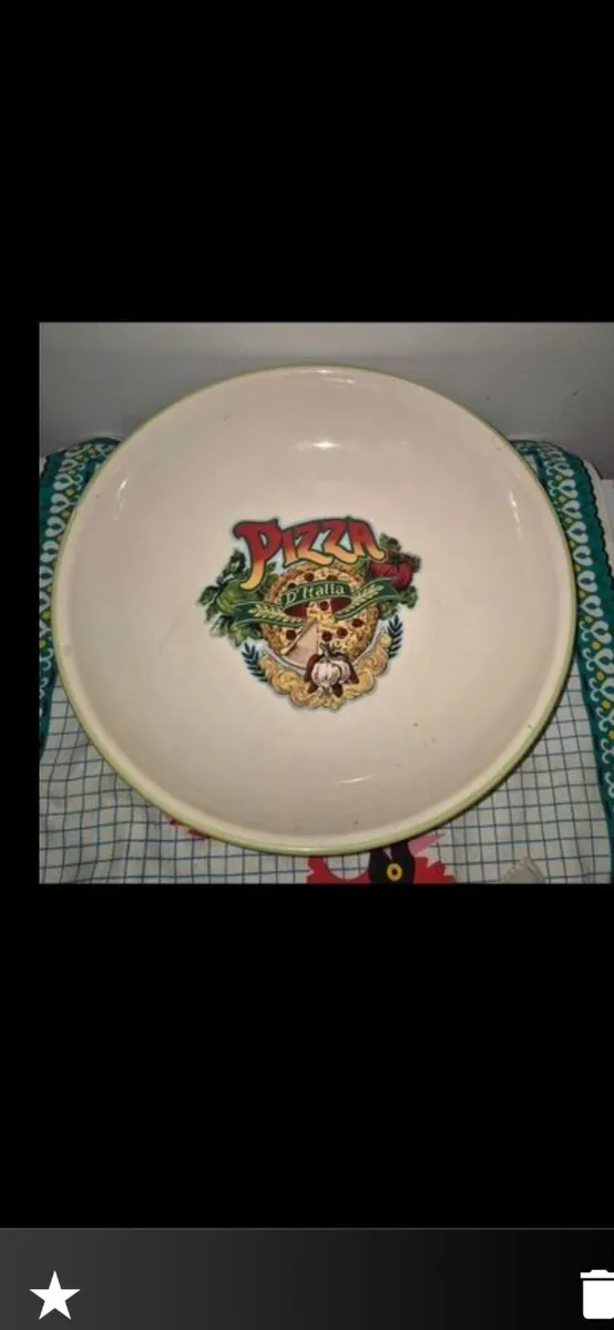 Pizza dish