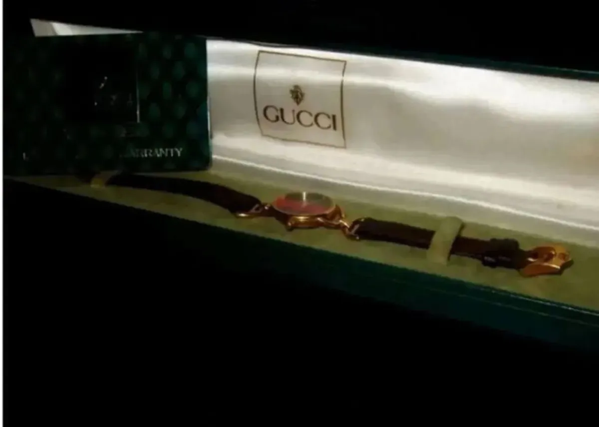 Authentic Vintage Ladies Gucci 6000.2.L Watch - Image 1