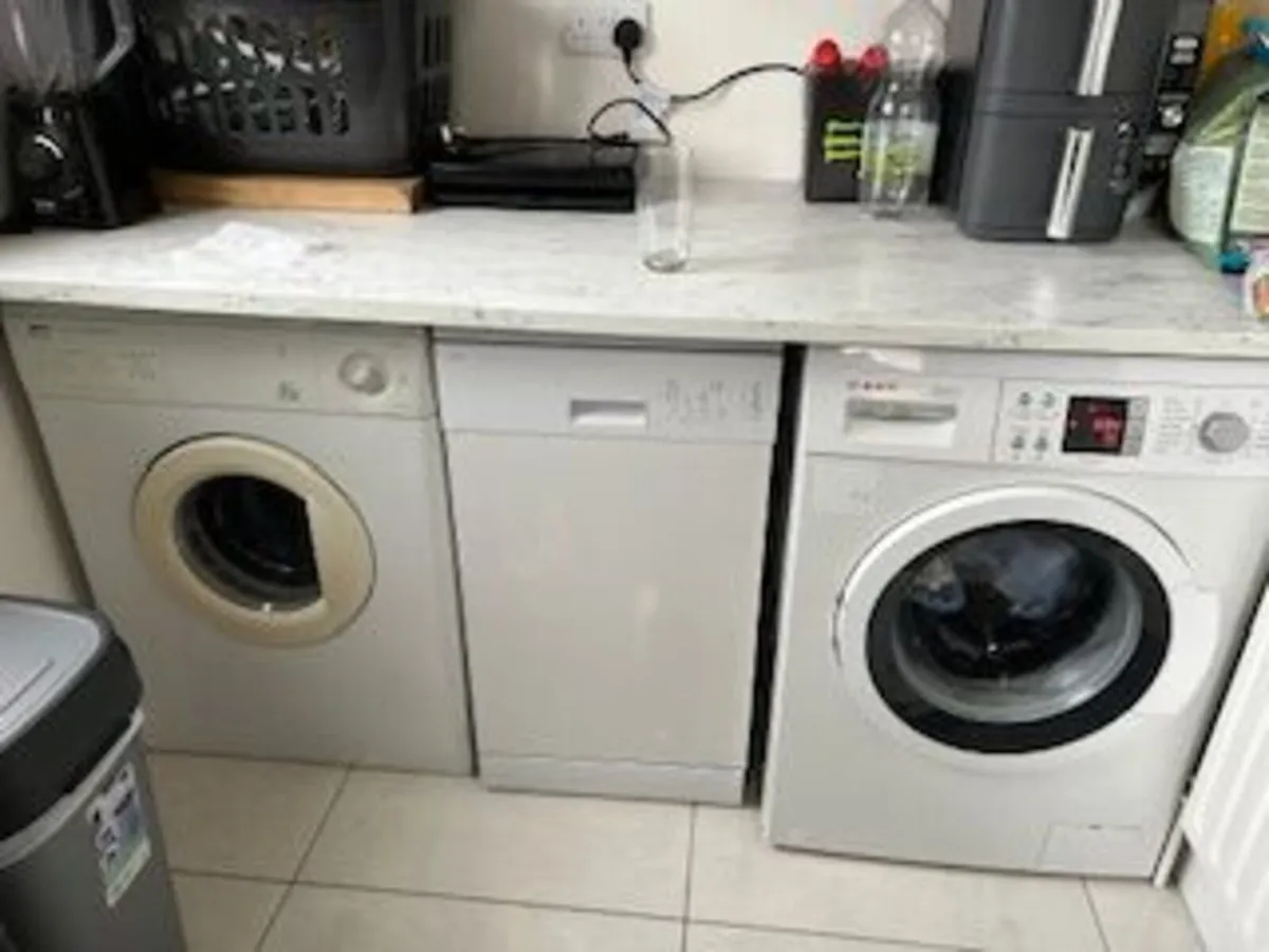 Free standing Slim Dishwasher