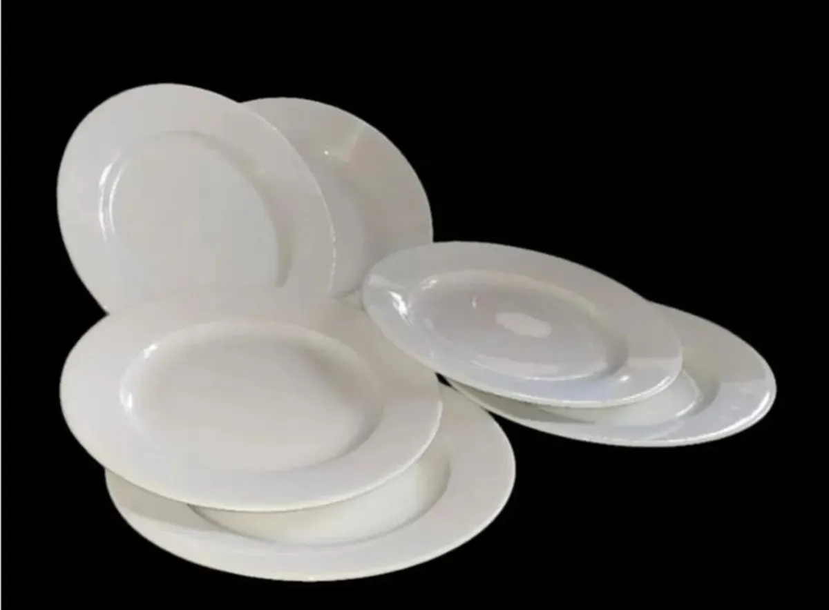 Set of 6 Harrods White Wide-Rim Plates – Pristine - Image 3