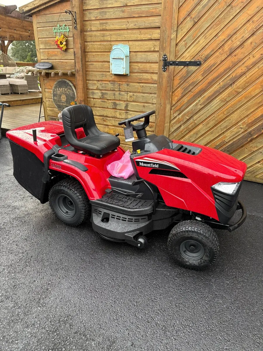 Mountfield 16/38 ride on mower - Image 1