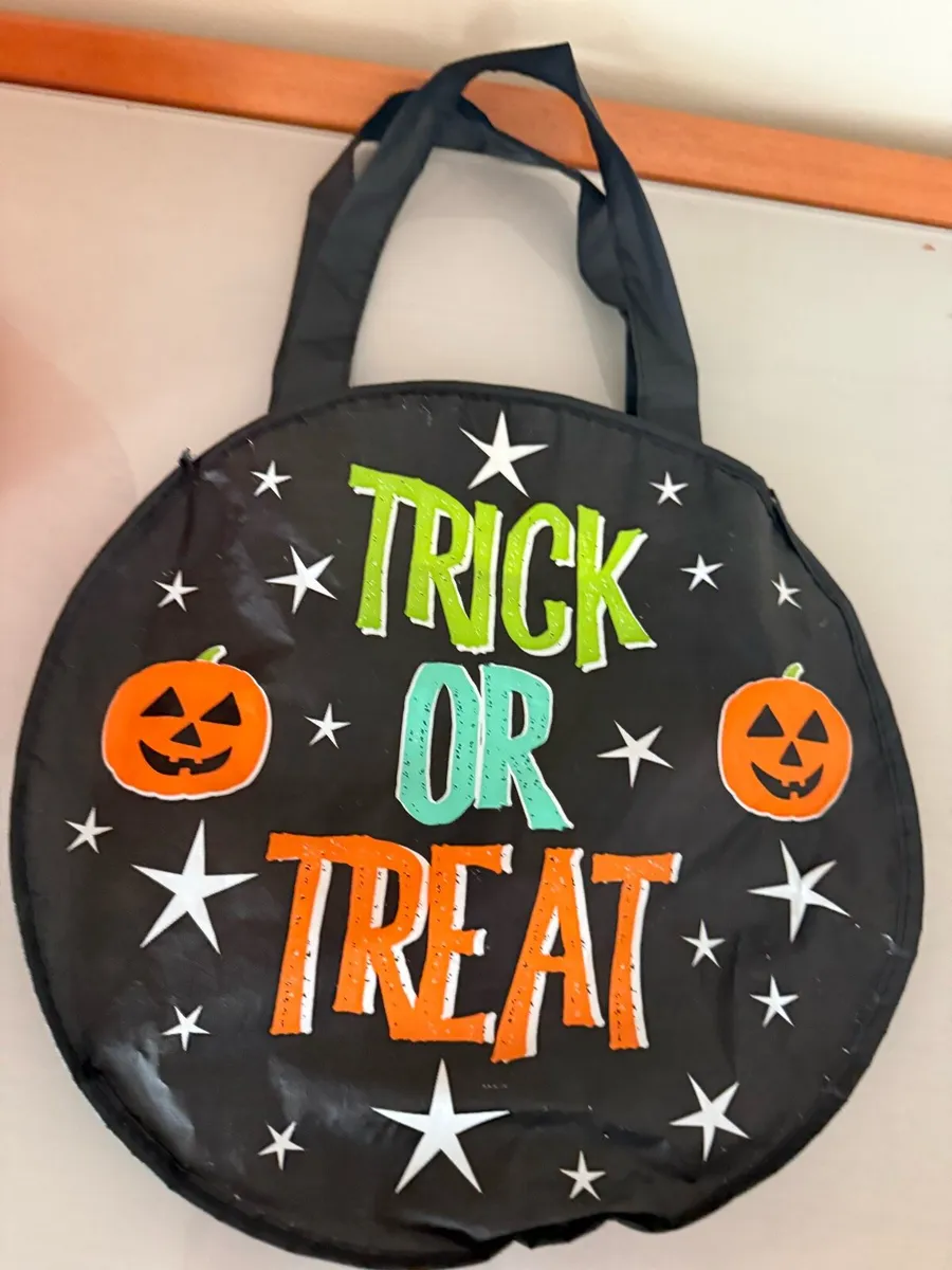 Halloween treat bowl and bag - Image 3