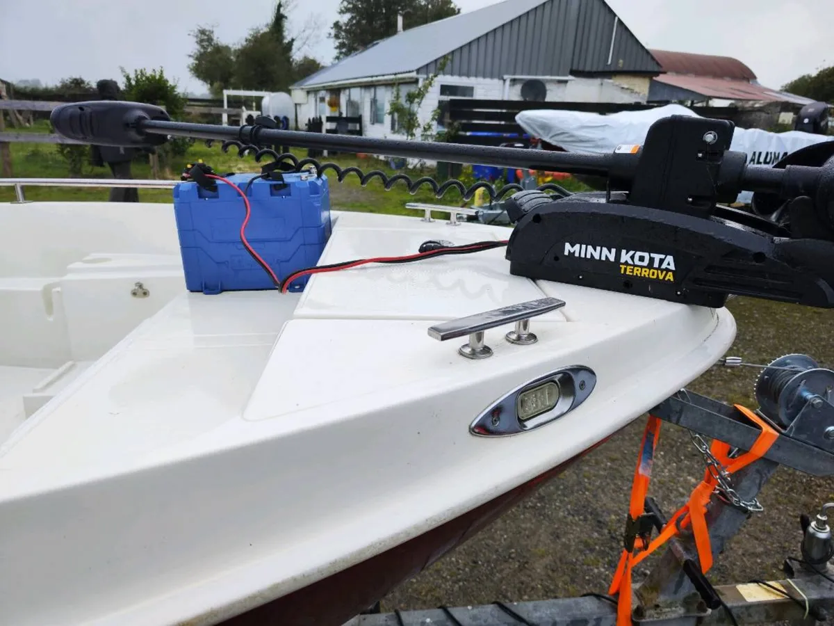 Boat, Trailer and engine - Image 4