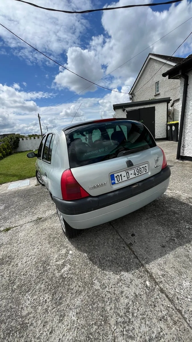 Renault clio 1.1 tax and nct 06/27 VINTAGE CAR - Image 2
