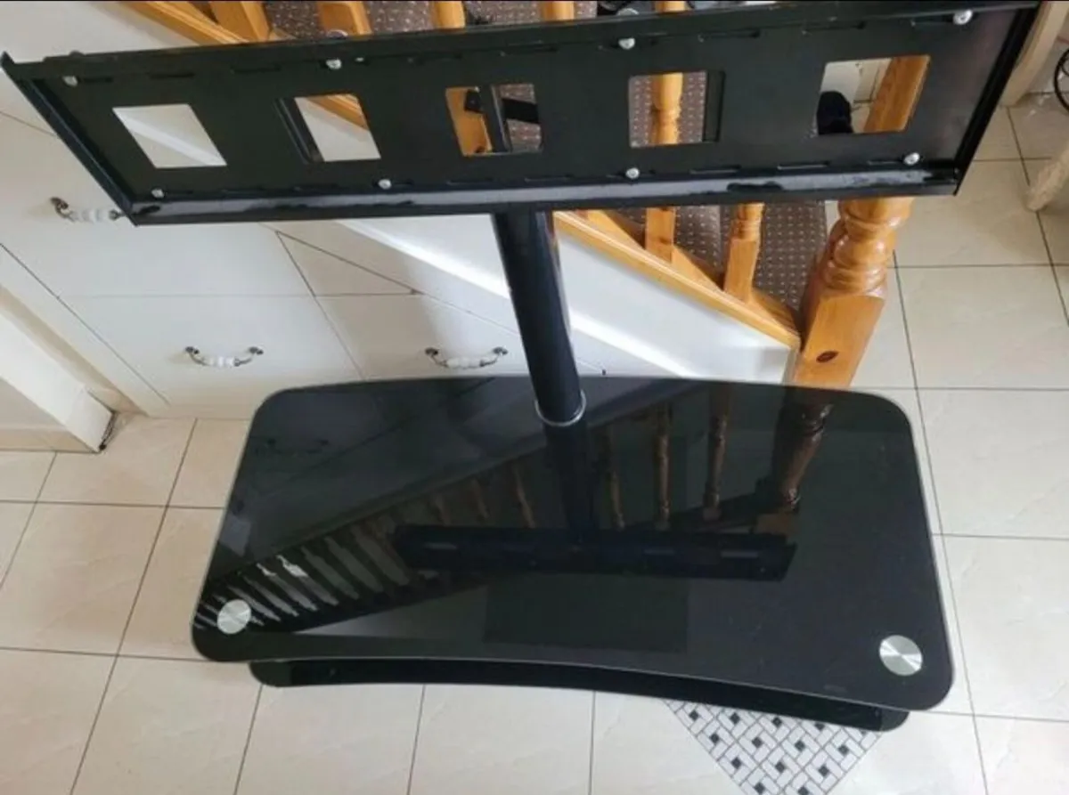 Tv stand - Image 2
