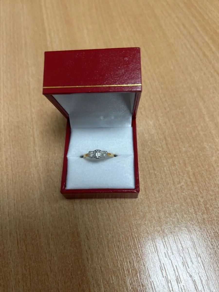 3-stone Gold & Diamond Ring - Image 1