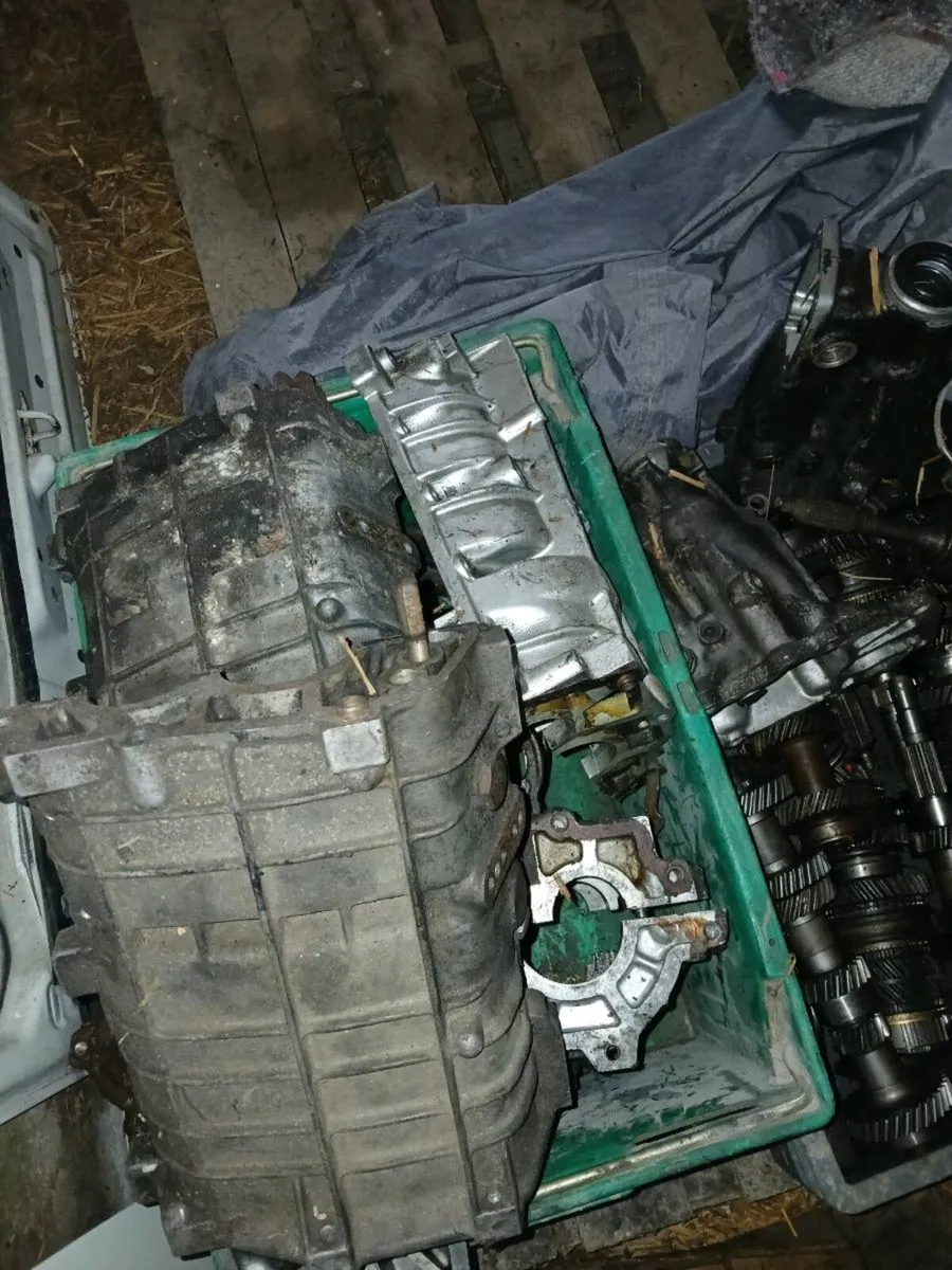4age ae86 t50 gearbox parts and engine - Image 4