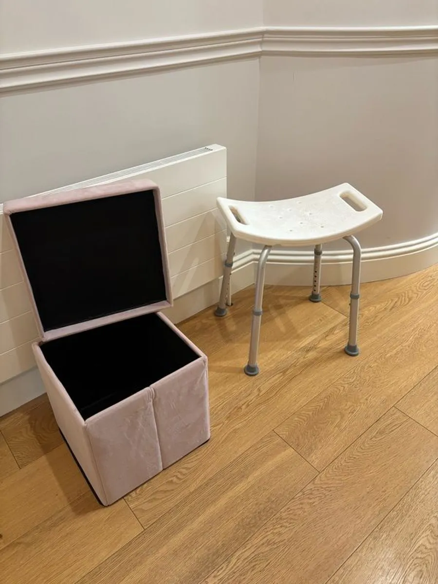 Free to take: Shower stool & storage box - Image 2
