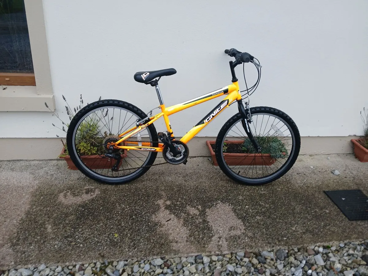 Child's Bicycle - Image 1
