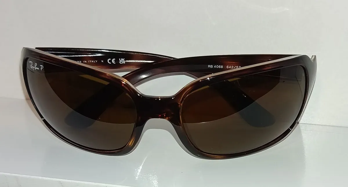 Original Ray Ban polarised Sunglasses - Image 1