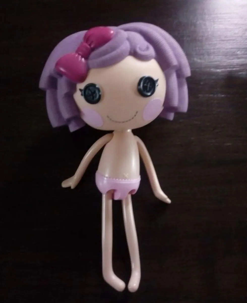 4 Dolls - Image 3