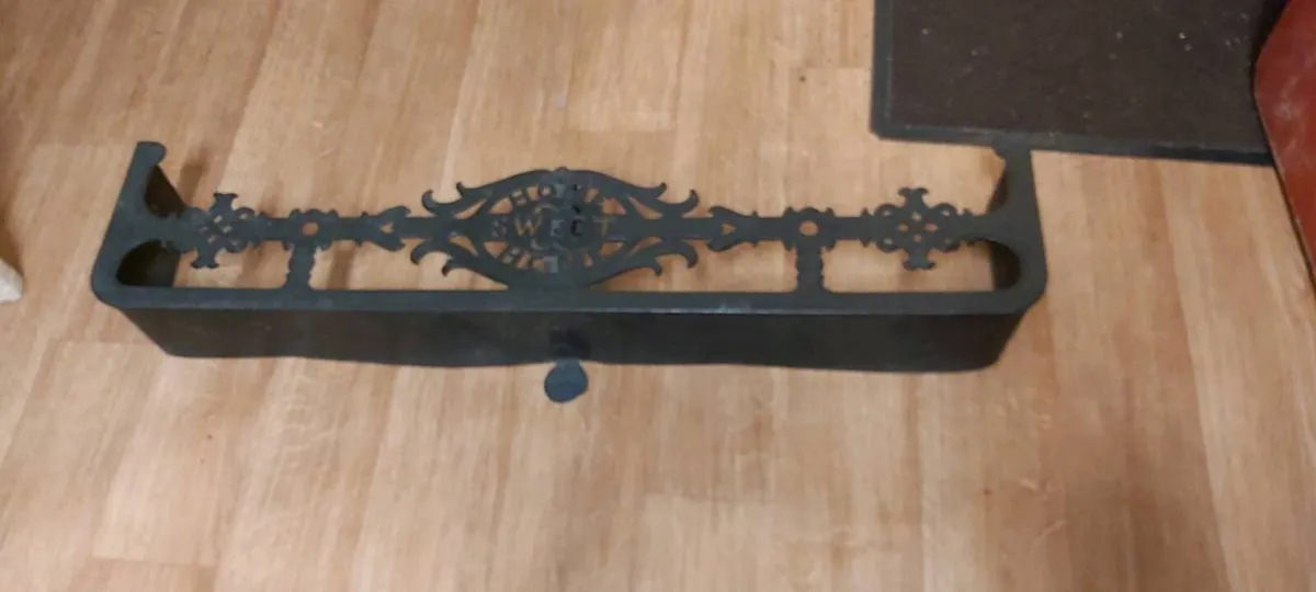 Vintage Metal Home Sweet Home Fire Fender - Image 3