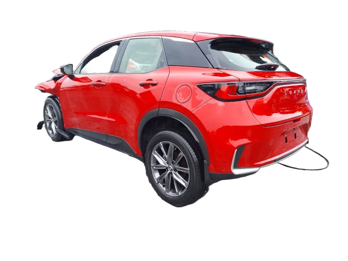 2025 LEXUS LBX For Breaking/Dismantling - Image 4