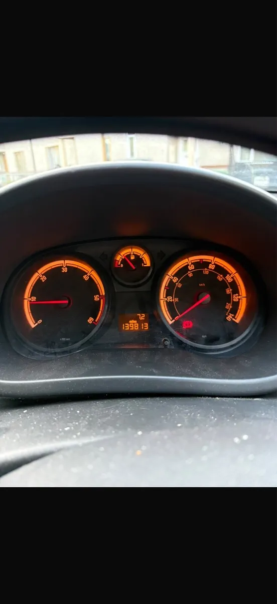 Vauxhaull Corsa 1.3 - Image 1