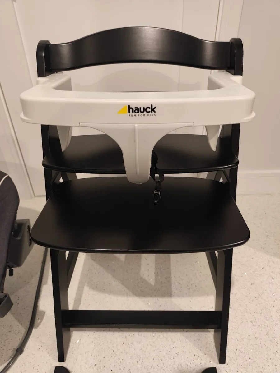 Hauck alpha wooden high chair bundle - Image 2