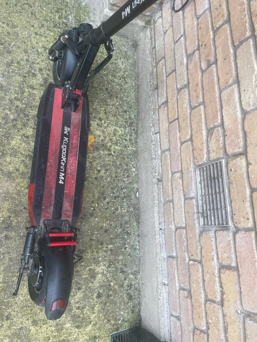 Kukirin M4 electric scooter - Image 4