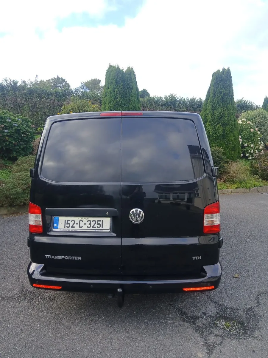 Volkswagen Transporter 2015 - Image 2