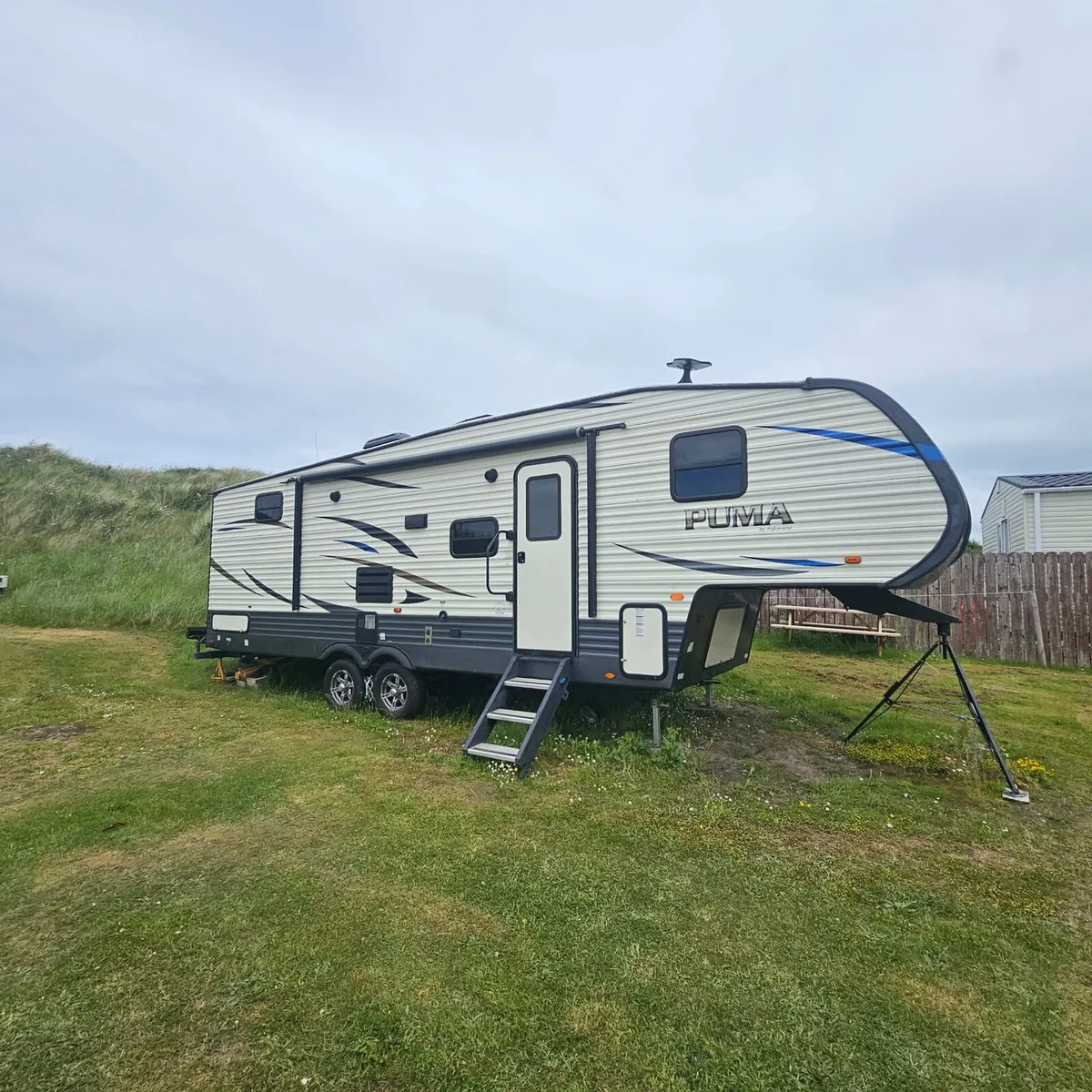 5th wheel caravan - Image 2