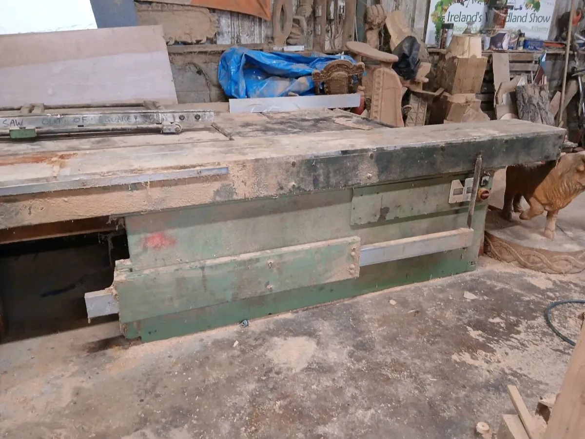 Table saw - Image 1