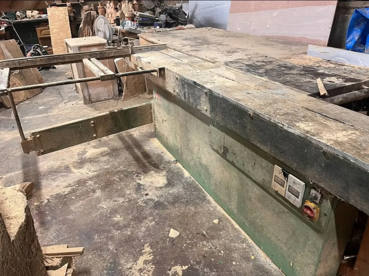 Table saw - Image 3
