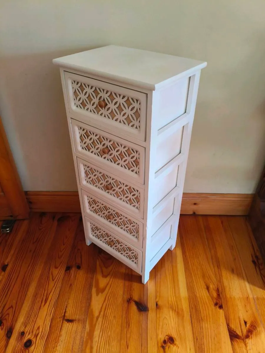 Beautiful tall boy like new,cream mirror - Image 1