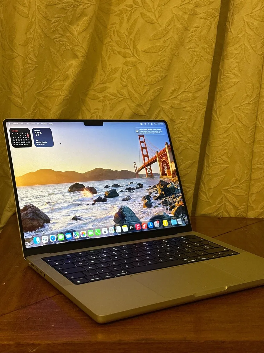 MacBook Pro 16 (M1 Pro) - Image 1