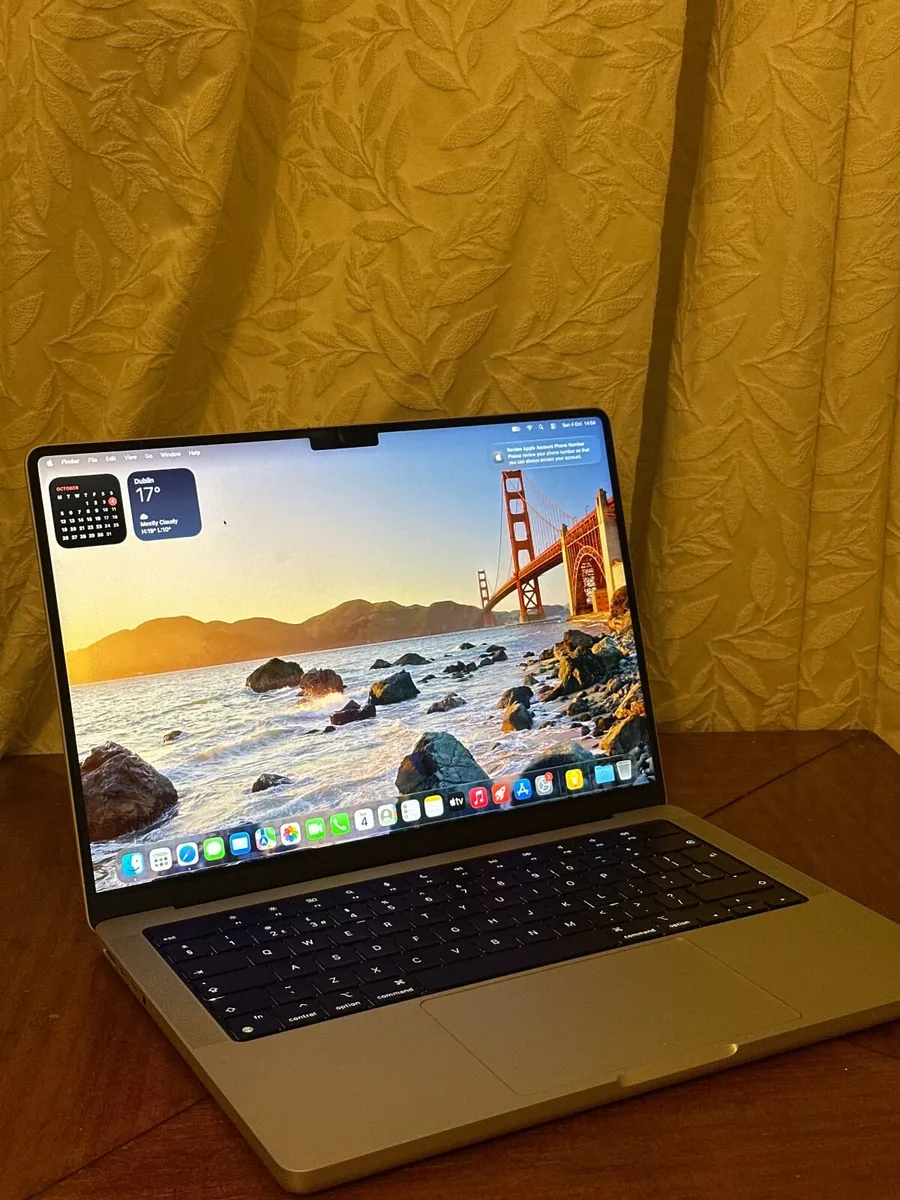 MacBook Pro 16 (M1 Pro) - Image 3