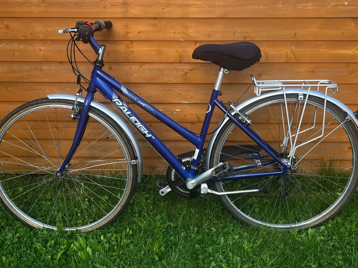 Men’s and Ladies Bikes. - Image 2