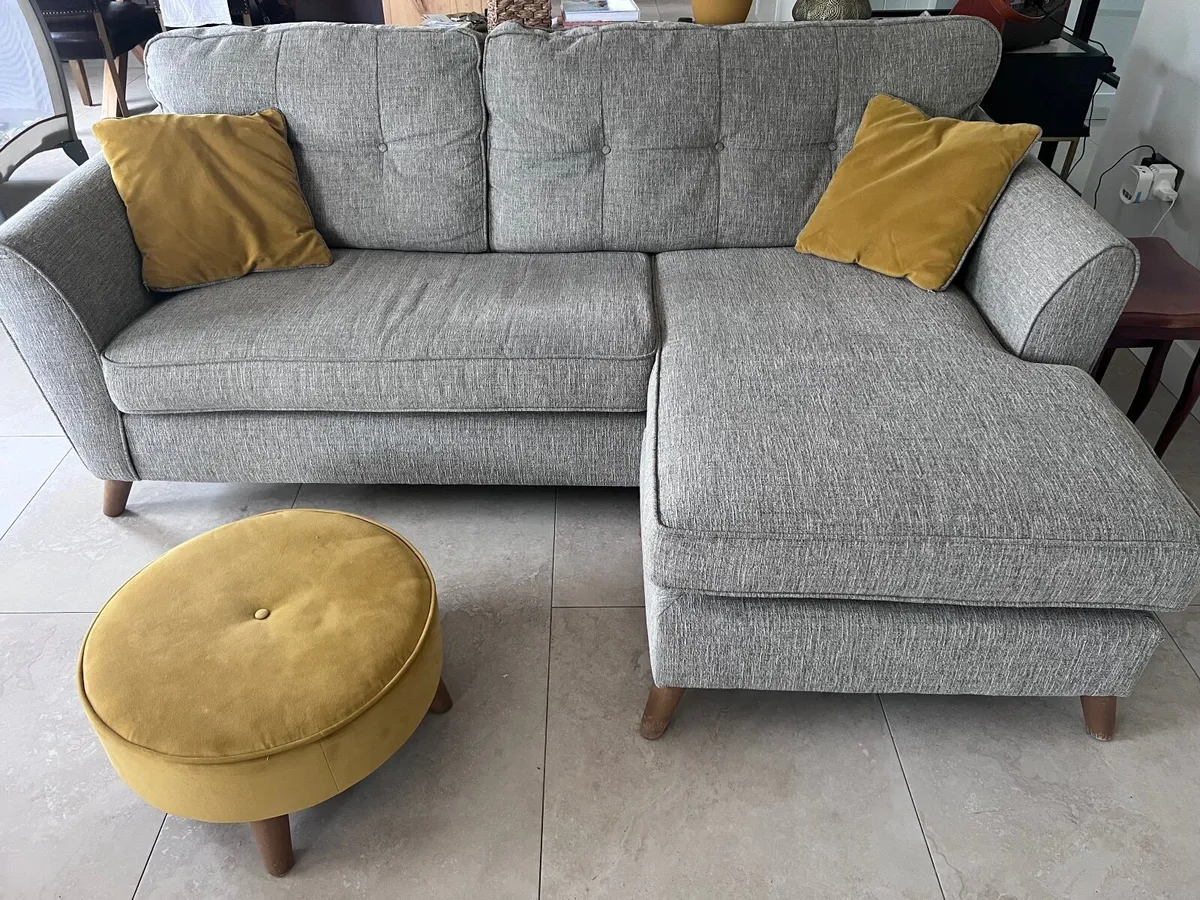 Couch - Image 2