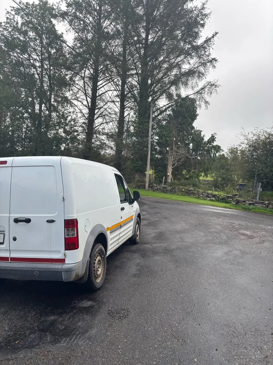 Ford Transit Connect - Image 3