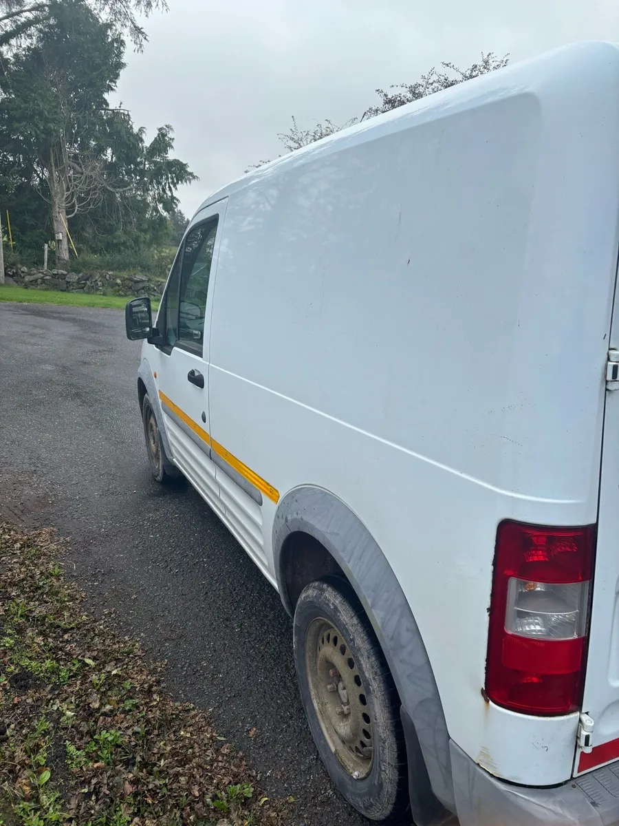 Ford Transit Connect - Image 4