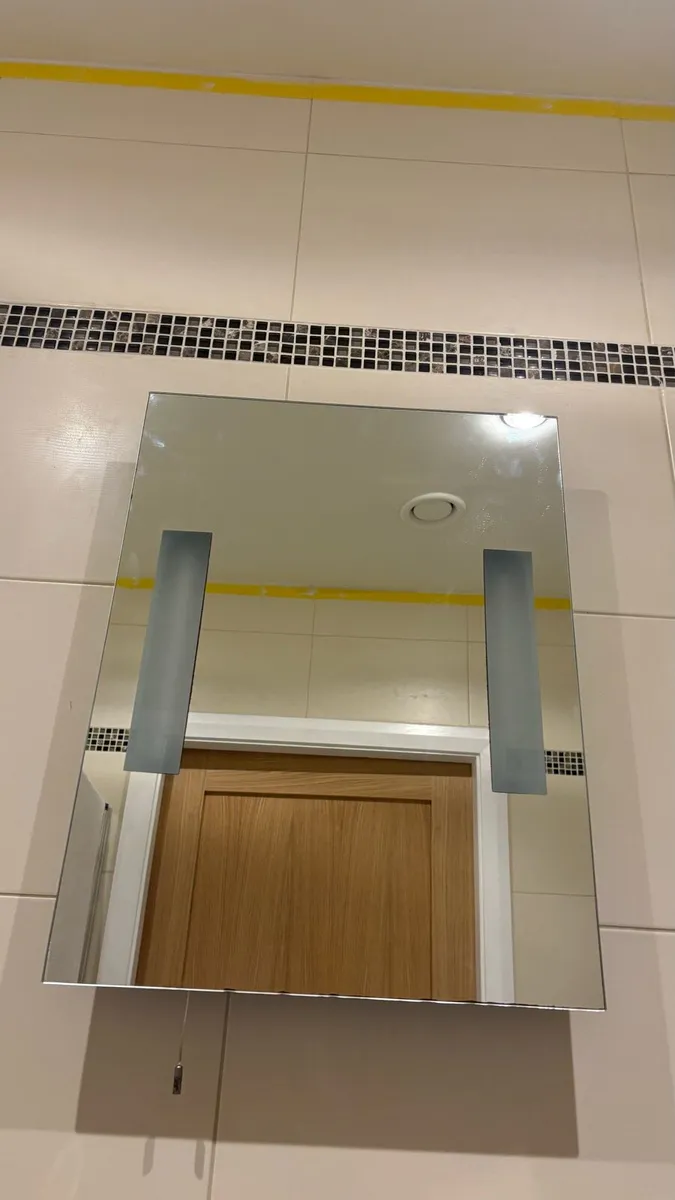 Bathroom mirror - Image 2