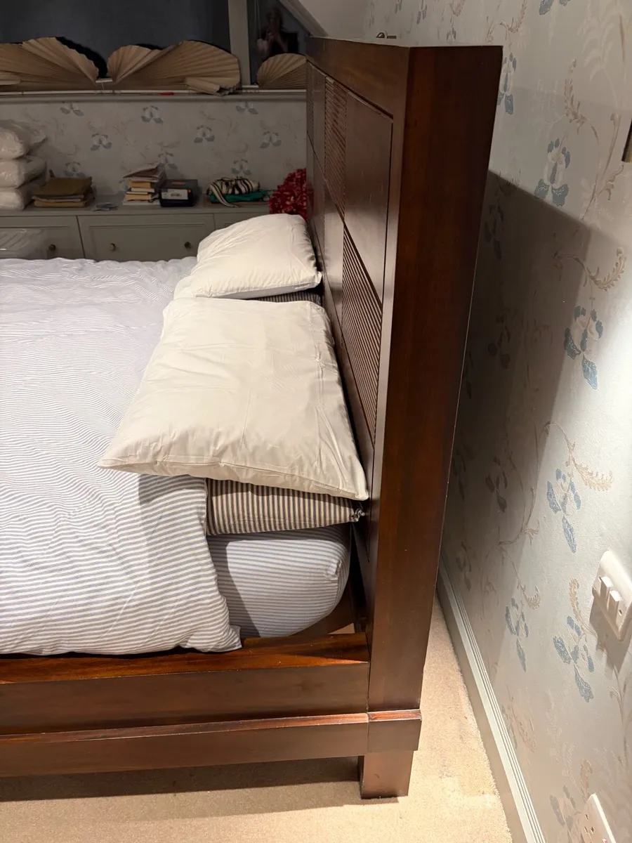 Bed - Image 2