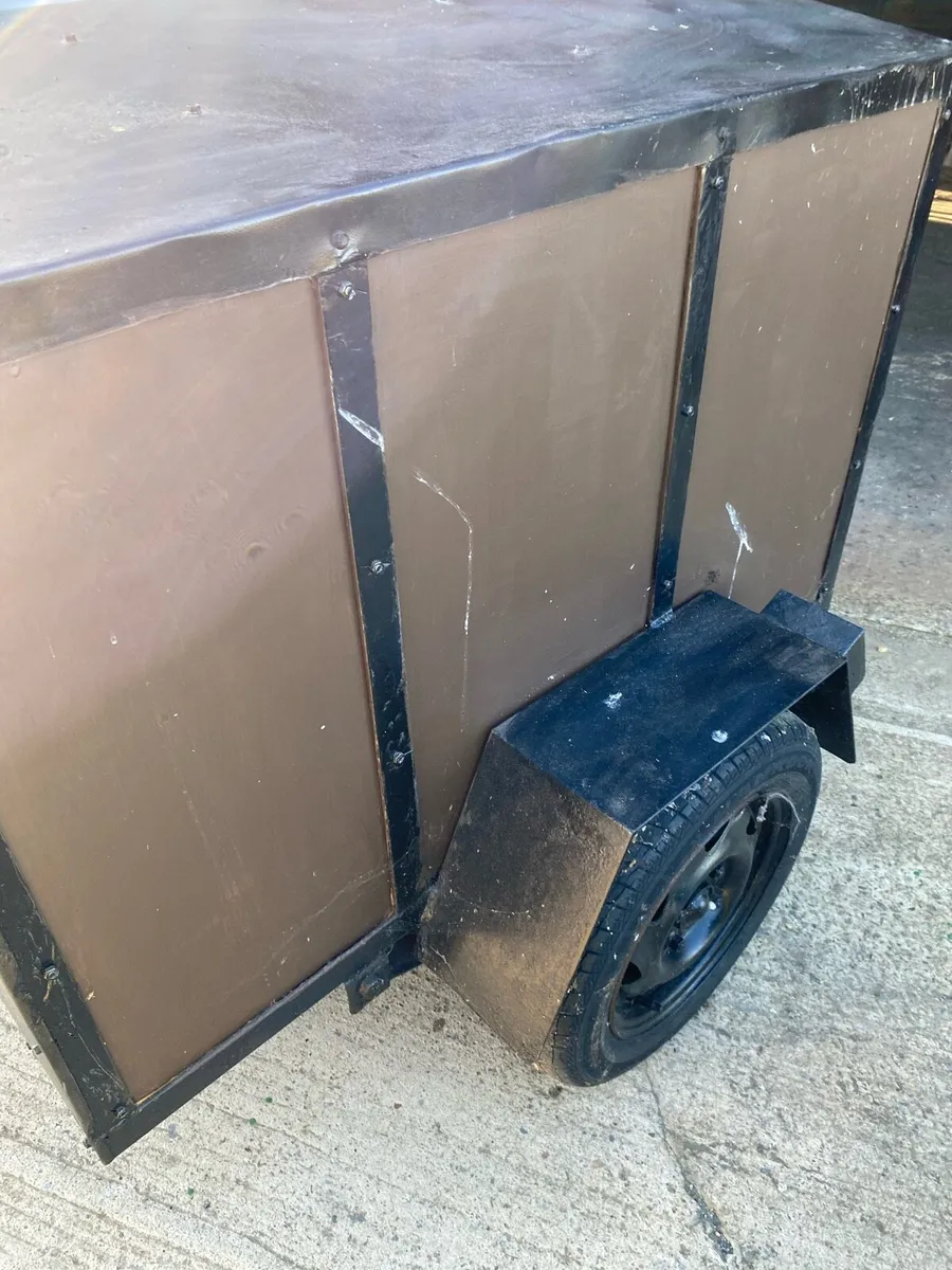 Trailers - Image 3