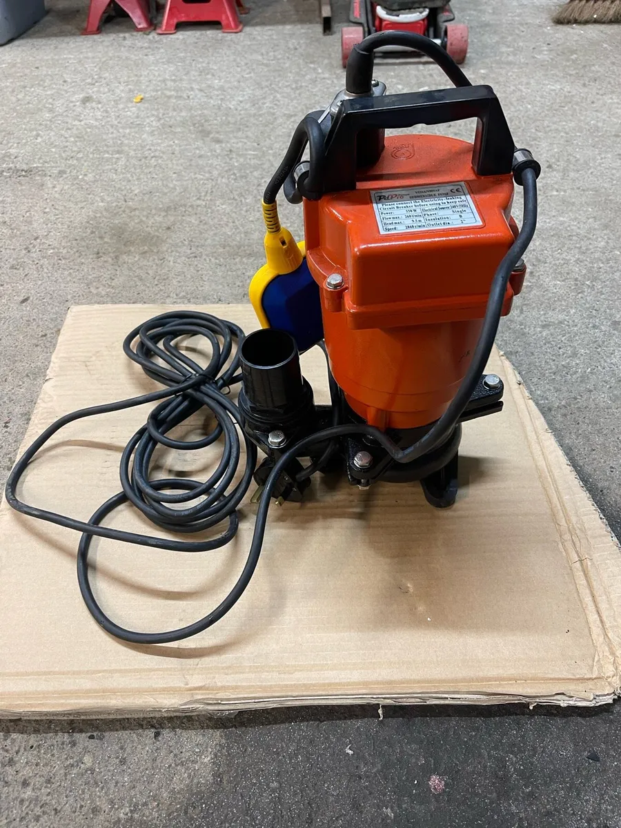 Brand New 240v Pd Pro submersible pump - Image 1