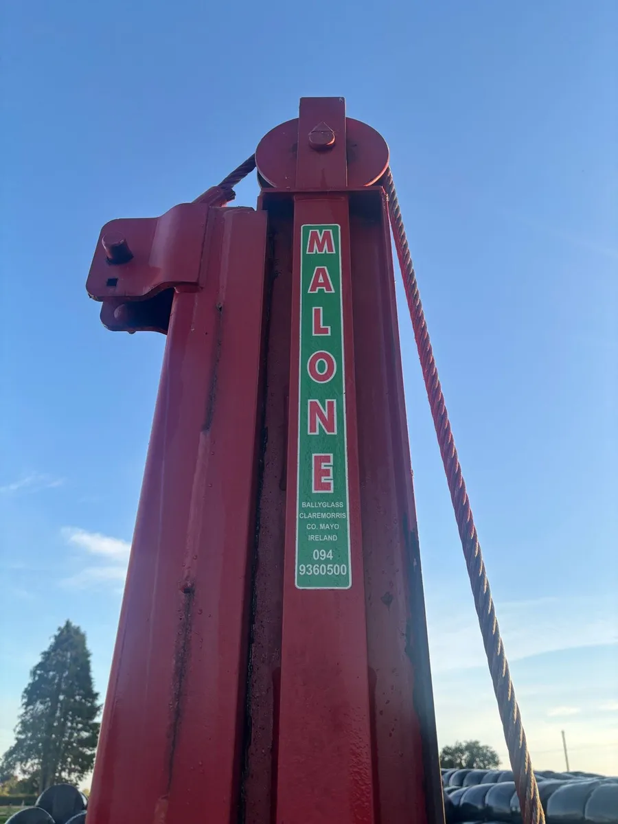 NEAR NEW MALONE POST DRIVER - Image 1