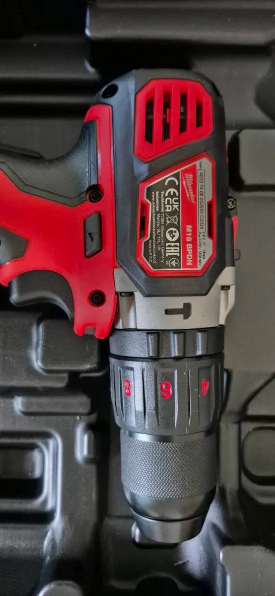 Milwaukee M18 18-Volt Lithium-Ion 1/2 in. Cordless - Image 1