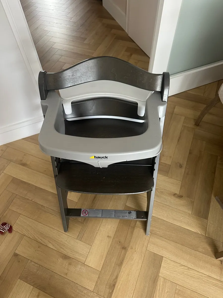 Hauk high chair bundle - Image 2